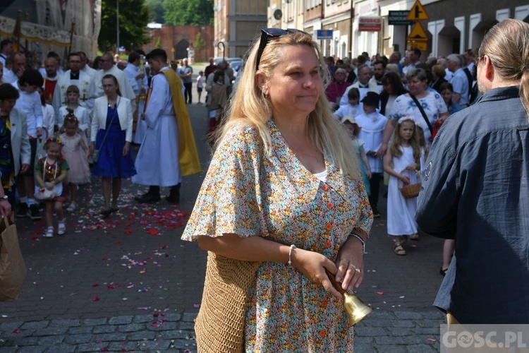 Procesja eucharystyczna na ulicach Głogowa