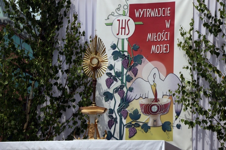 Centralna procesja Bożego Ciała we Wrocławiu 2023