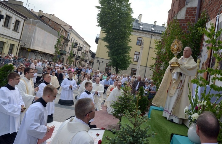 Boże Ciało w centrum Radomia