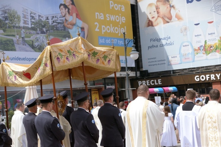 Boże Ciało w centrum Radomia