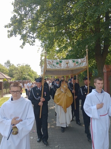 Procesja Bożego Ciała w Dobroszycach
