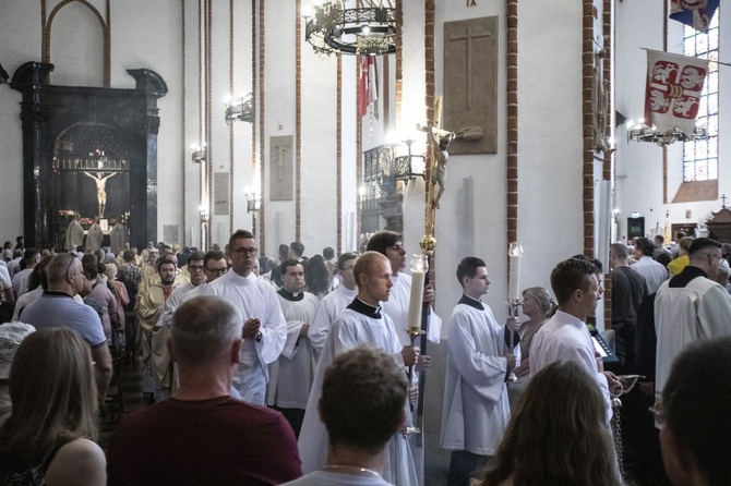 Boże Ciało. Wierzę w Kościół