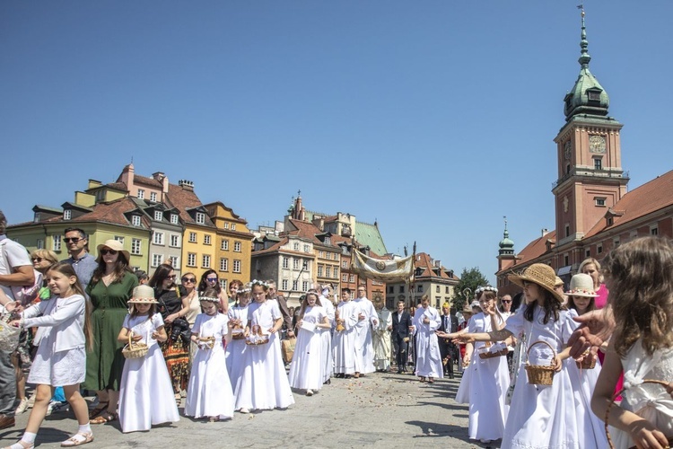 Boże Ciało. Wierzę w Kościół