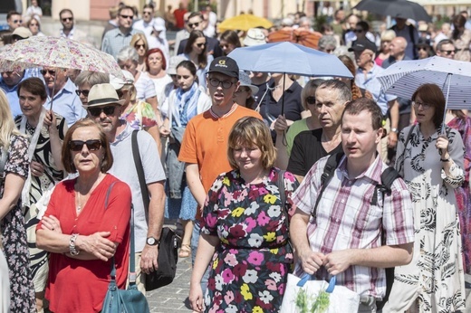 Boże Ciało. Wierzę w Kościół