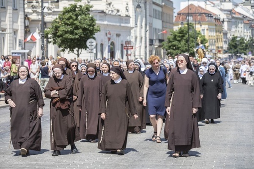 Boże Ciało. Wierzę w Kościół