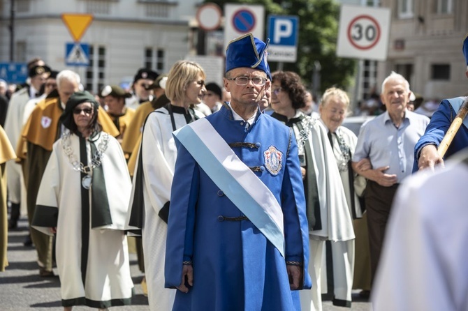 Boże Ciało. Wierzę w Kościół