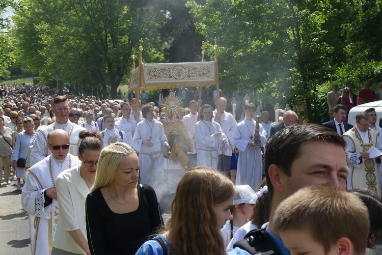 Procesja Bożego Ciała na Złotych Łanach w Bielsku-Białej - 2023