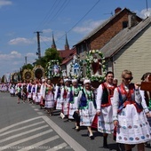 W Myszyńcu najsłynniejsza procesja kurpiowska