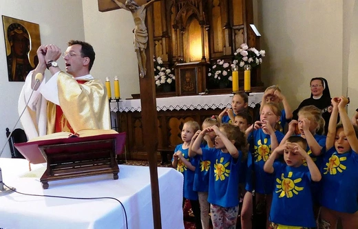 Pielgrzymka przedszkolaków do bł. Matki Małgorzaty Łucji Szewczyk w Oświęcimiu