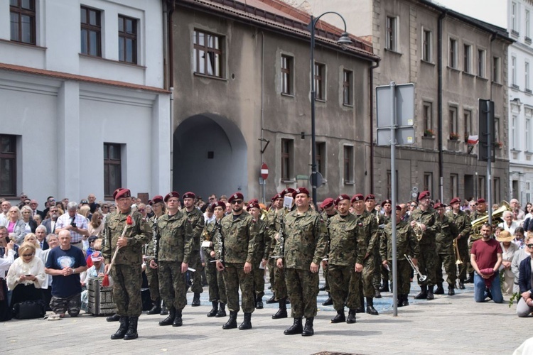 Procesja Bożego Ciała z bp. Piotrem Gregerem w Bielsku-Bialej - 2023