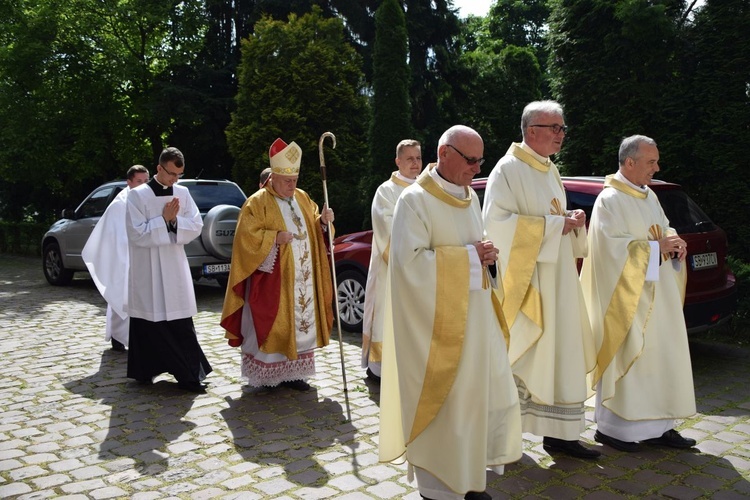 Procesja Bożego Ciała z bp. Piotrem Gregerem w Bielsku-Bialej - 2023