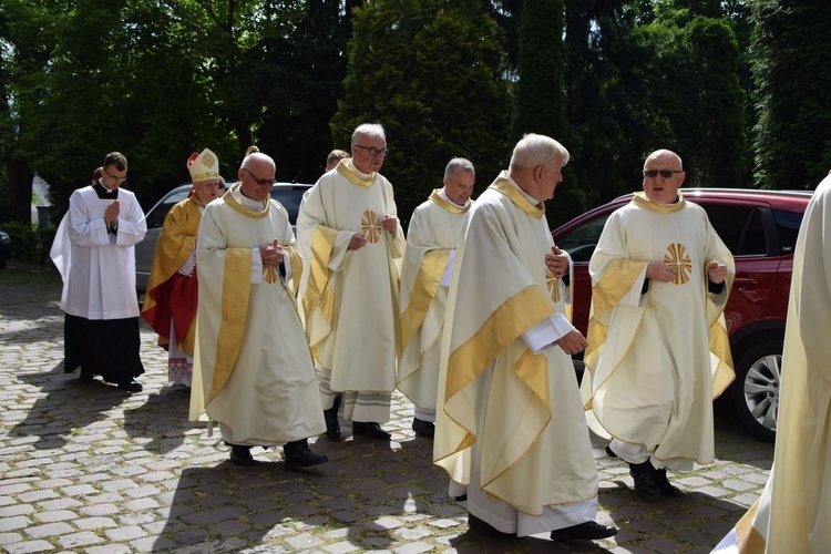 Procesja Bożego Ciała z bp. Piotrem Gregerem w Bielsku-Bialej - 2023