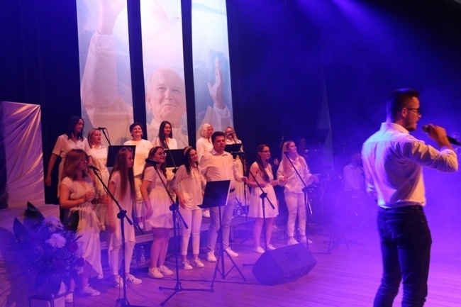 Koncert uwielbienia w Drzewicy