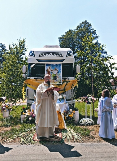 Boże Ciało w Strzelcach k. Namysłowa