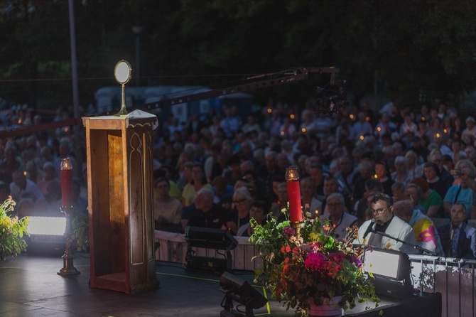 Sygnał Miłosierdzia ze św. Faustyną