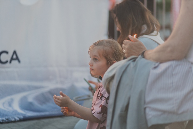 Sygnał Miłosierdzia ze św. Faustyną