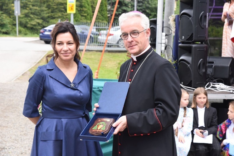 100 lat szkoły w Rdziostowie