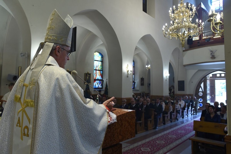 100 lat szkoły w Rdziostowie