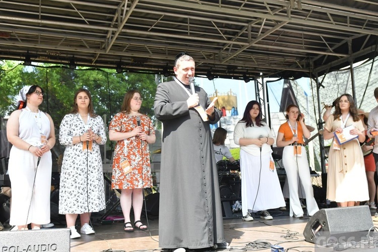 W Rokitnie rozpoczęły się Diecezjalne Dni Młodzieży