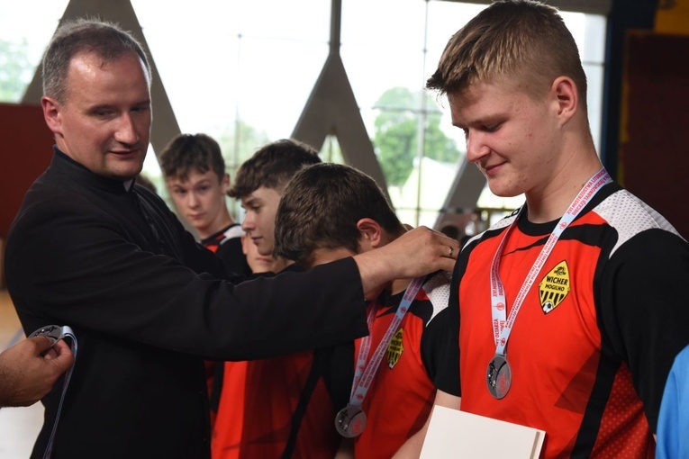 16. Mistrzostwa LSO w piłce nożnej halowej