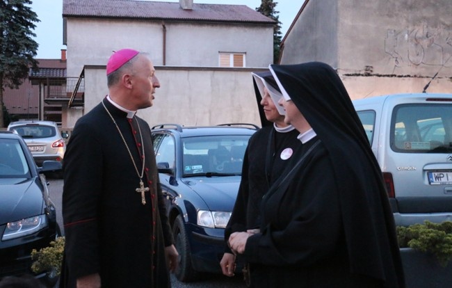 Nocna Pielgrzymka Kobiet do Starej Błotnicy