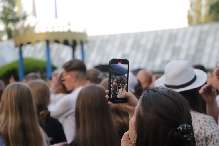 Koncert niemaGOtu w Rokitnie