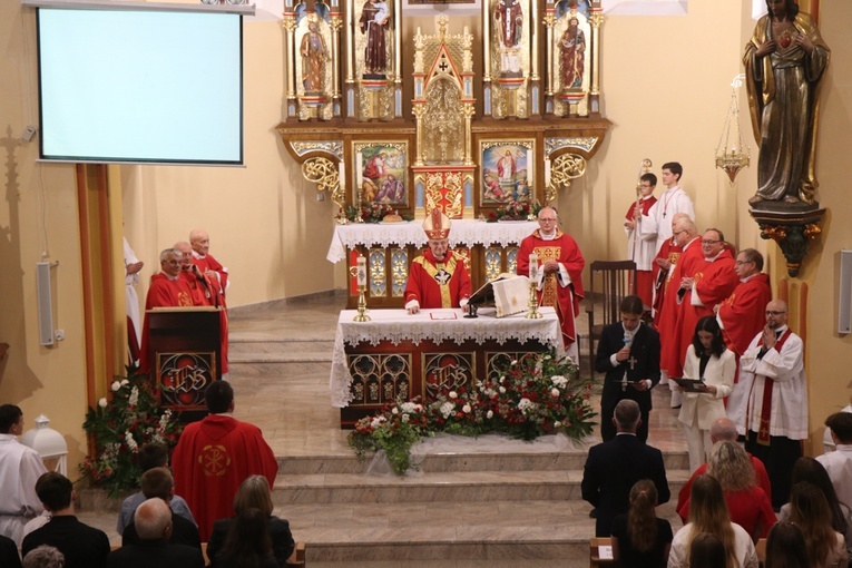 Poświęcenie ołtarza w kościele św. Barbary