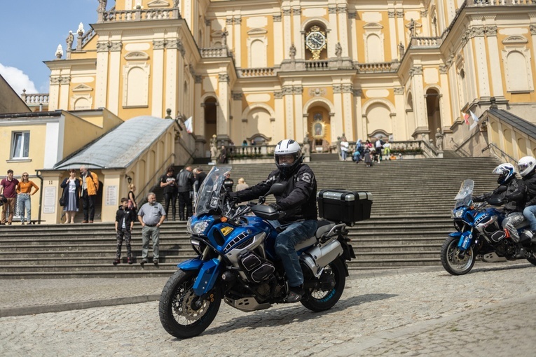 Rozpoczęcie sezonu motocyklowego w Wambierzycach