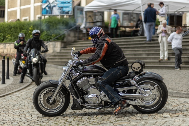 Rozpoczęcie sezonu motocyklowego w Wambierzycach