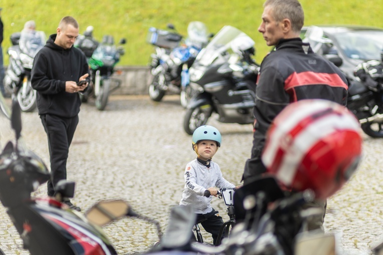 Rozpoczęcie sezonu motocyklowego w Wambierzycach