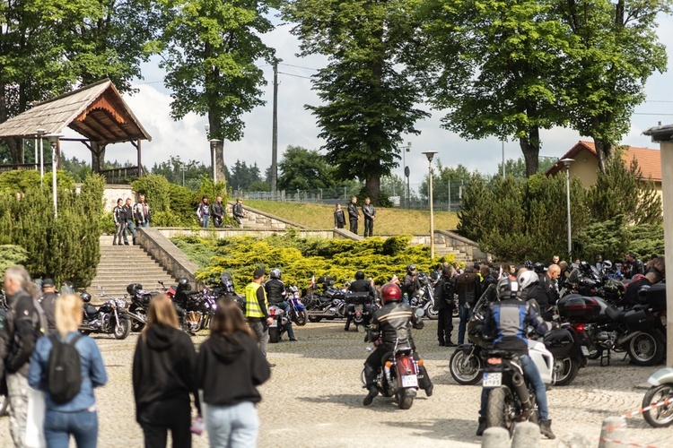 Rozpoczęcie sezonu motocyklowego w Wambierzycach