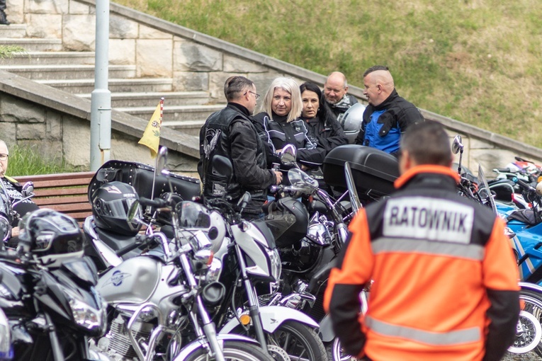 Rozpoczęcie sezonu motocyklowego w Wambierzycach