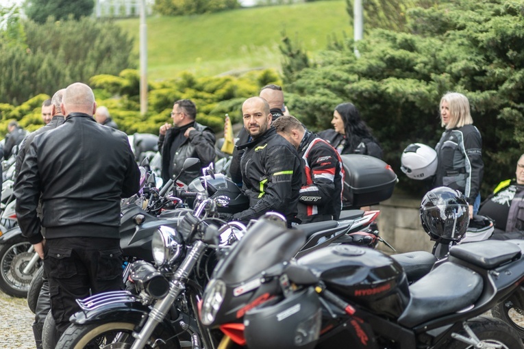 Rozpoczęcie sezonu motocyklowego w Wambierzycach