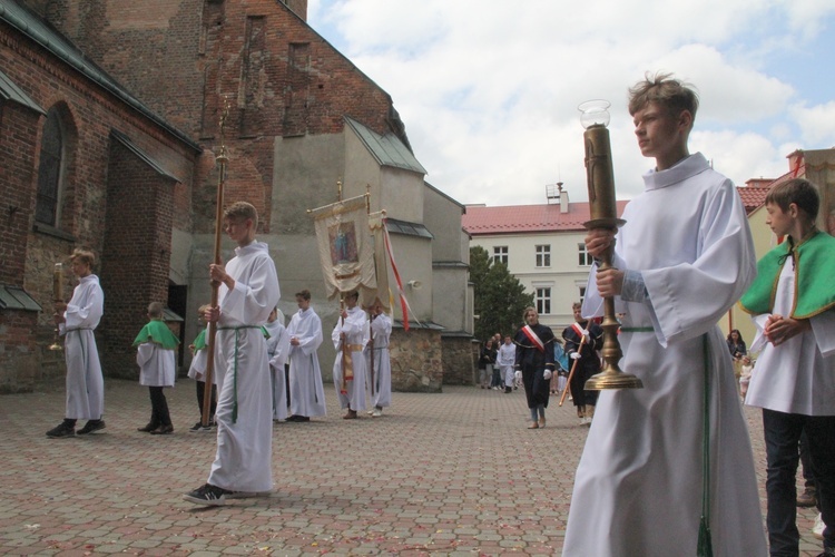 Pilzno. Poświęcenie obrazu bł. Karoliny