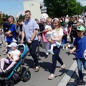 Rodziców i ich pociech nie mogło zabraknąć na żywieckim Marszu dla Życia i Rodziny.