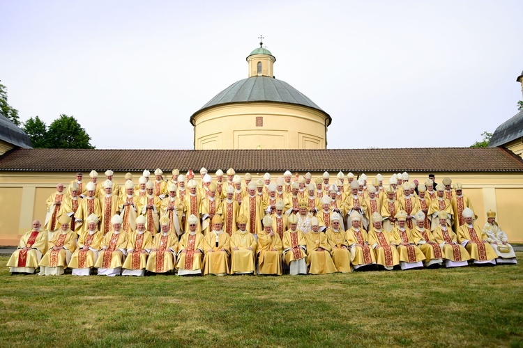 Stoczek Klasztorny. Konferencja Episkopatu Polski