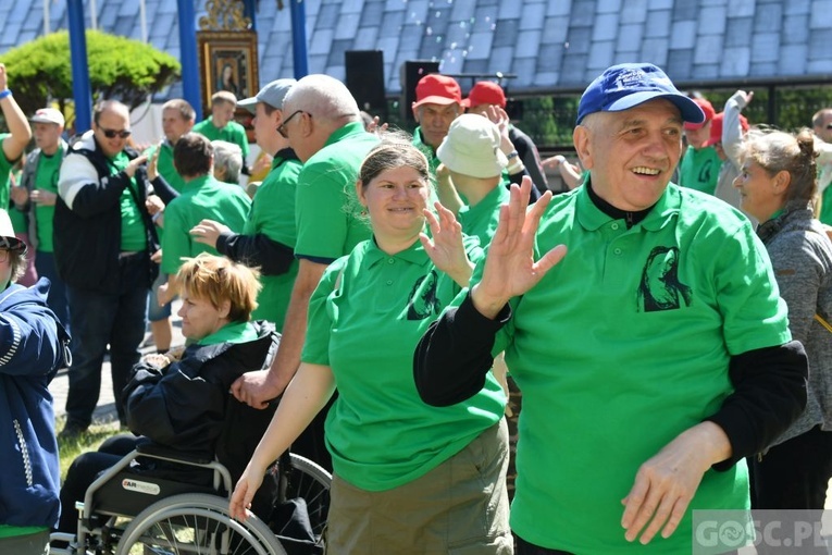 Pielgrzymka Osób Chorych i Niepełnosprawnych do Rokitna