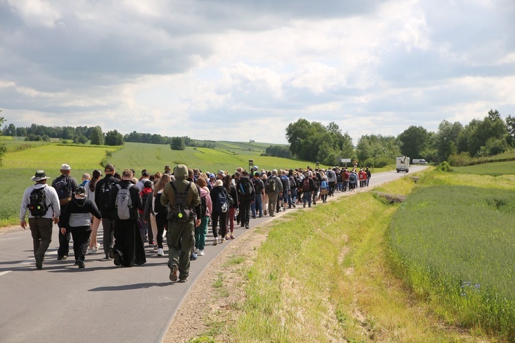 Janów Lubelski. Piesza pielgrzymka na odpust św. Antoniego