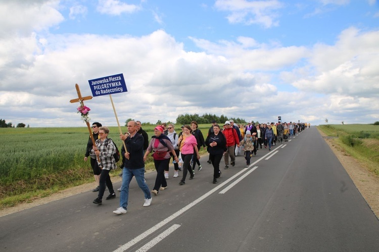 Janów Lubelski. Piesza pielgrzymka na odpust św. Antoniego