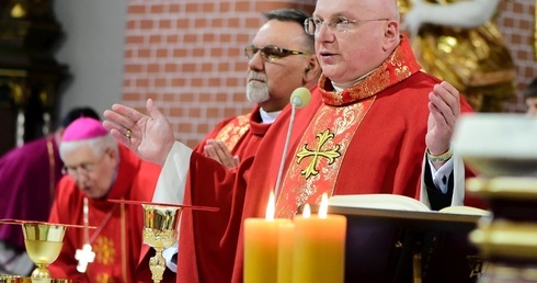 Lidzbark Warmiński. Eucharystia KEP w lidzbarskiej kolegiacie