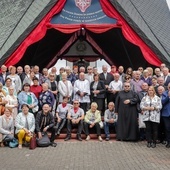 Pielgrzymka osób posługujących w parafiach do Rokitna