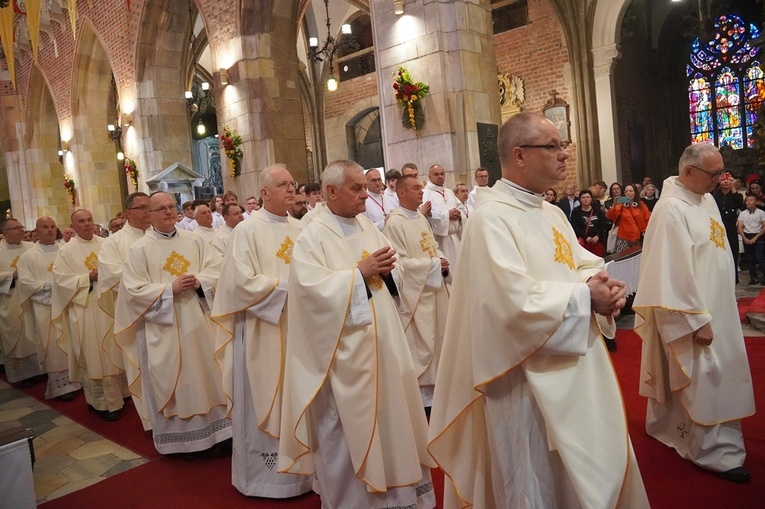 Msza św. z okazji 10. rocznicy ingresu abp. Józefa Kupnego do katedry wrocławskiej