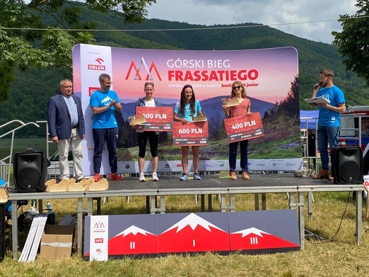 Trójka najszybszych biegaczek Frassatiego 2023: Iwona Januszyk, Anna Ficner i Urszula Paprocka.
