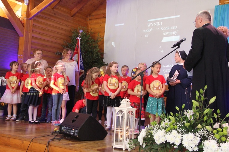 Finał festiwalu "Z bł. Karolną zaśpiewajmy"
