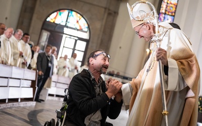 Ingres arcybiskupa Adriana Galbasa w obiektywie fotoreportera „Gościa”