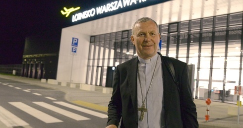 - Cieszy mnie to, że mogę się spotykać z Polonią - powiedział biskup Piotr Turzyński po powrocie do Radomia z Lourdes.