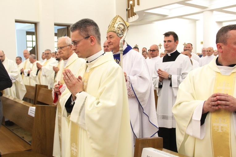 Tarnów. Błogosławieństwo nadzwyczajnych szafarzy Komunii św.