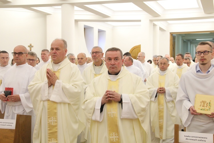 Tarnów. Błogosławieństwo nadzwyczajnych szafarzy Komunii św.