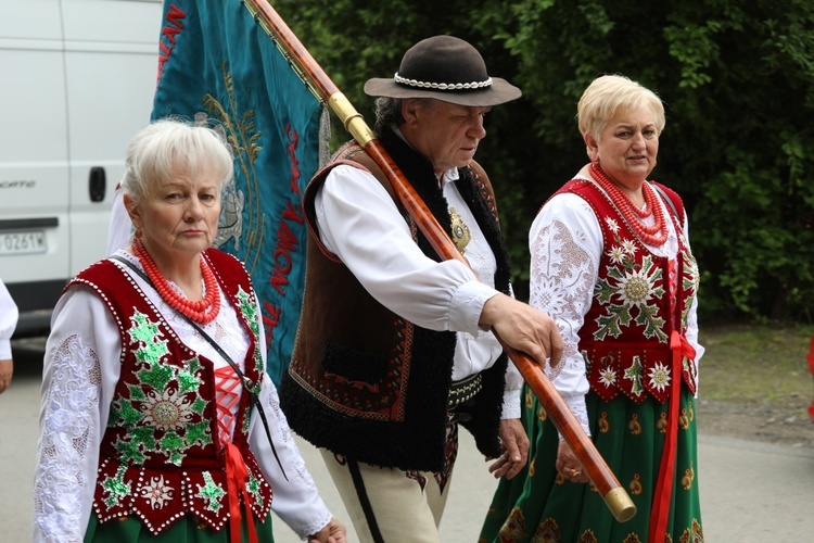 Poświęcenie sztandaru oddziału Związku Podhalan w Radziechowach