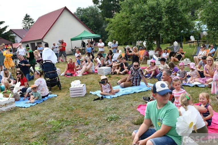 W "Rzepce" zagrał nawet proboszcz